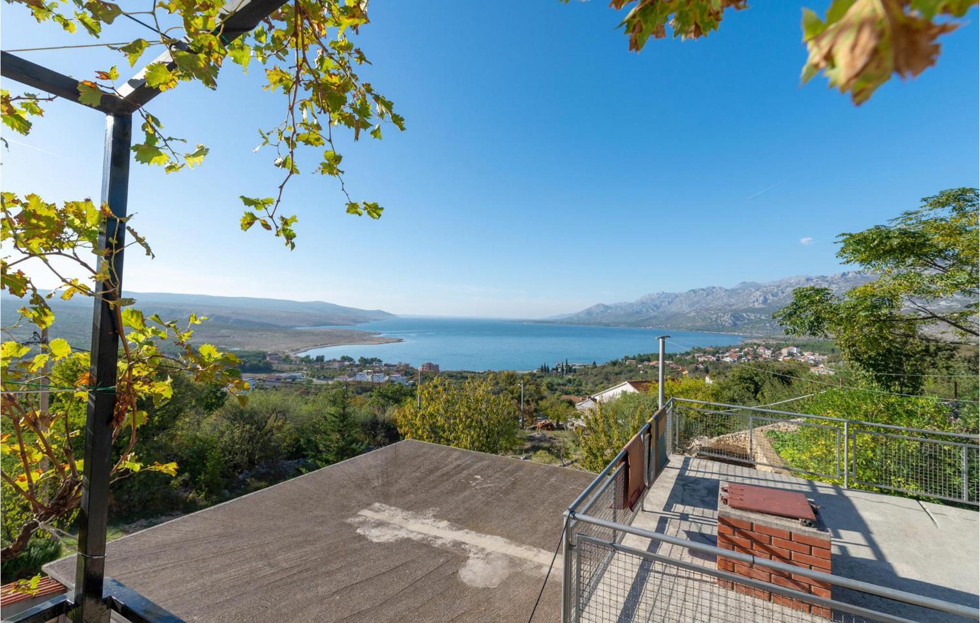 Lovely Apartment In Rovanjska With House Sea View Екстериор снимка