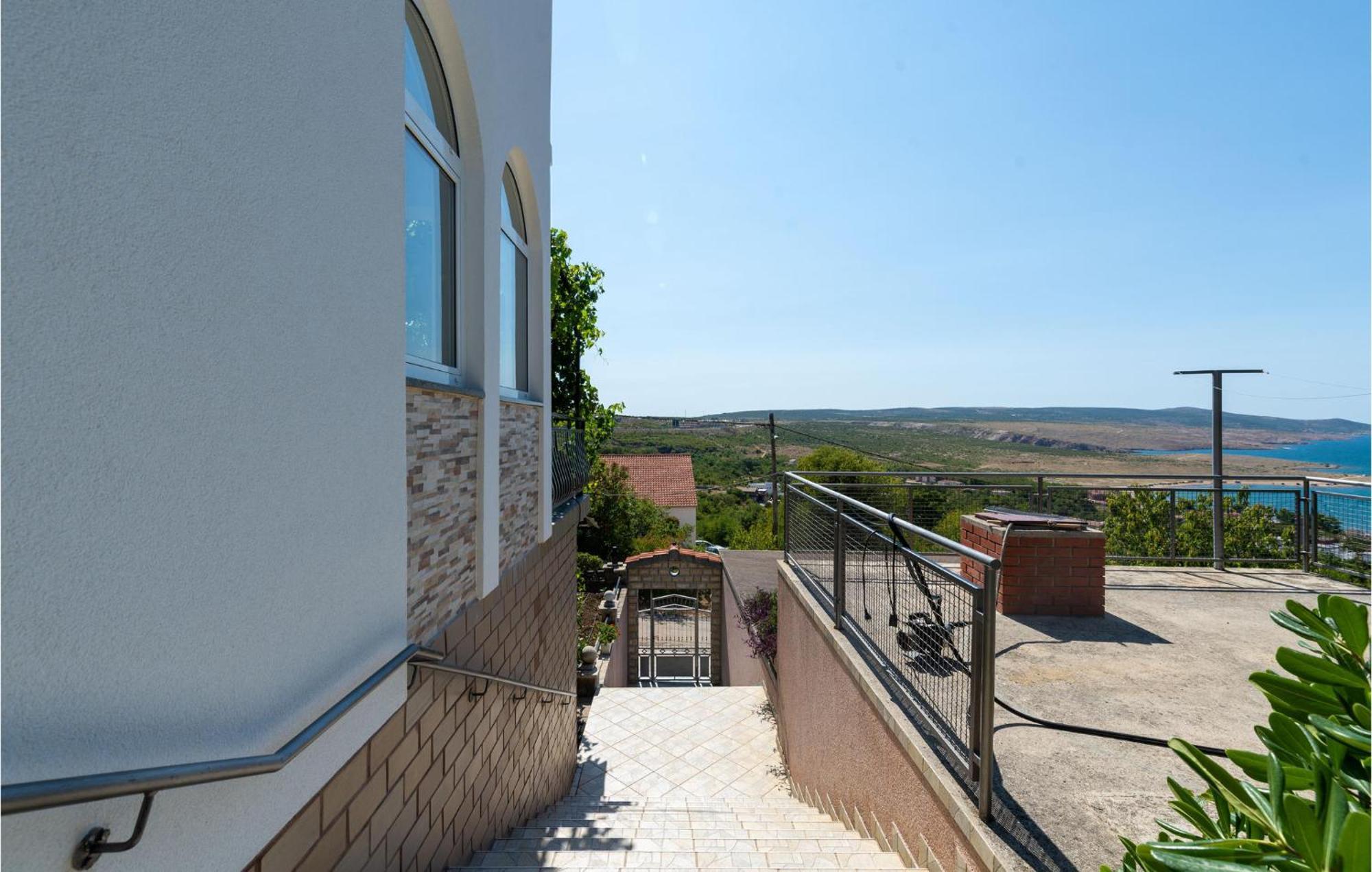 Lovely Apartment In Rovanjska With House Sea View Екстериор снимка